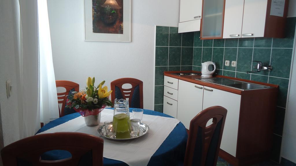 Apartmani Izabela Baska Voda Bagian luar foto